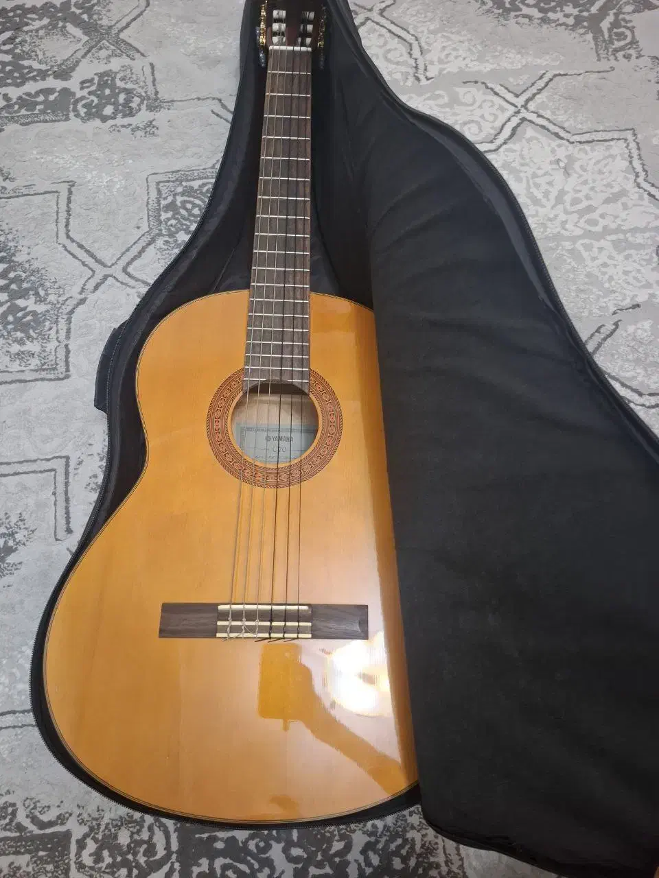 گیتار یاماها۷۰|گیتار، بیس، امپلیفایر|تبریز, |دیوار