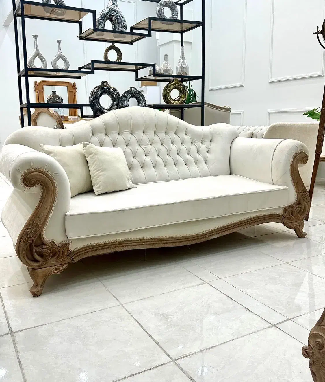 مبل ۷ نفره  حراج شده فقط ۴۷ میلیون تومان|مبلمان خانگی و میز عسلی|شیراز, فخرآباد (دروازه کازرون)|دیوار