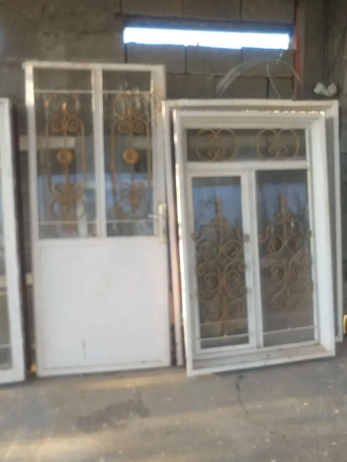 درب وپنجره|مصالح و تجهیزات ساختمان|کامیاران, |دیوار