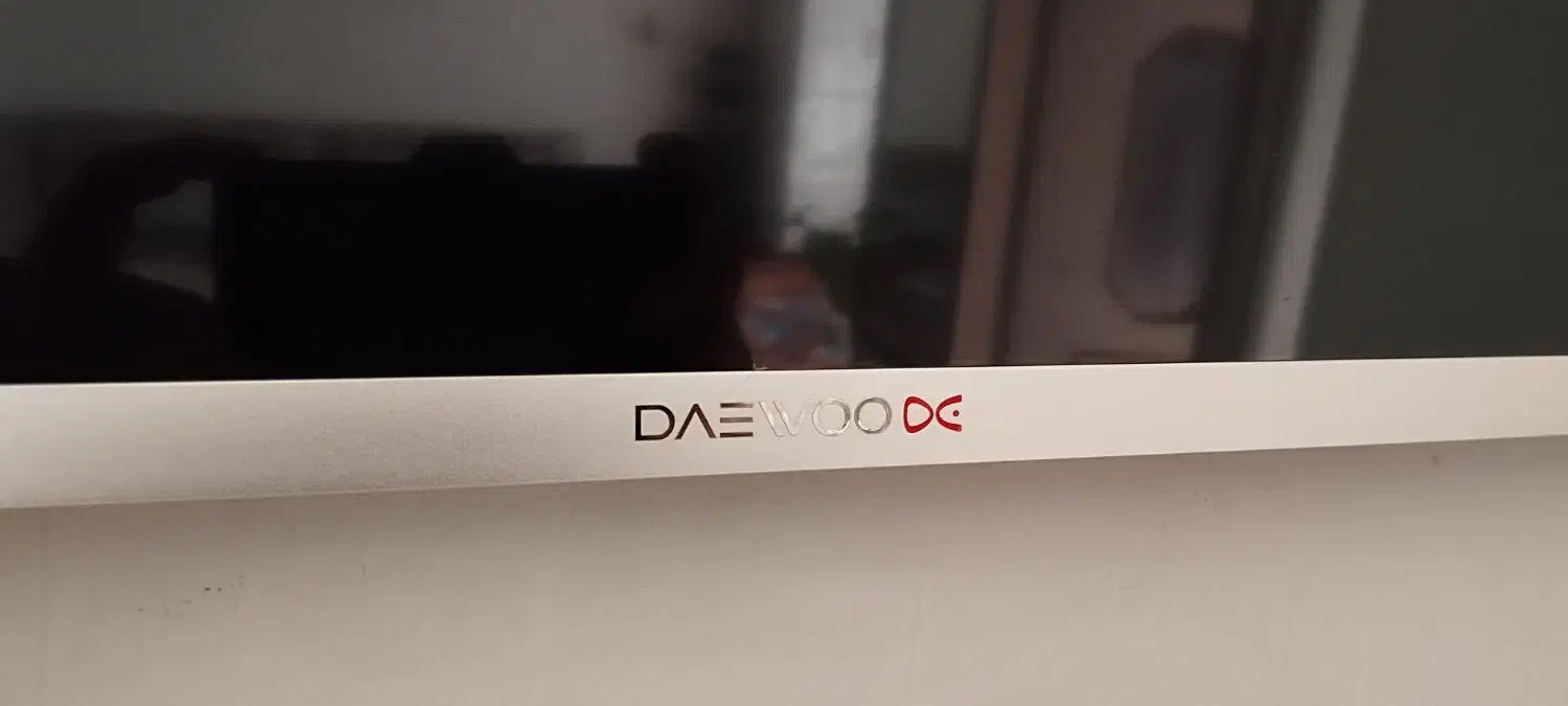 تلوزیون|تلویزیون و پروژکتور|ایوان, |دیوار