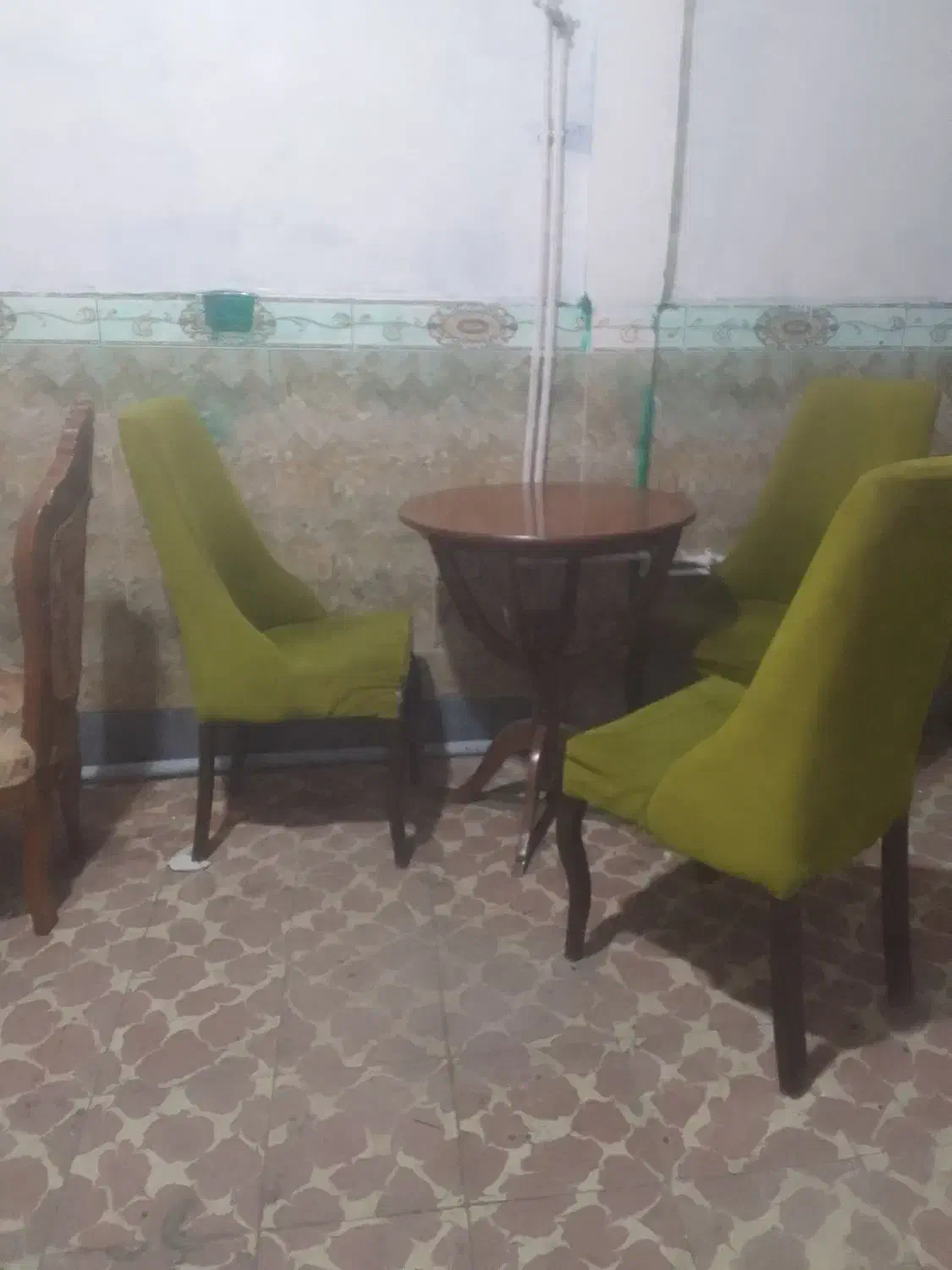 میز صندلی|میز و صندلی غذاخوری|اهر, |دیوار