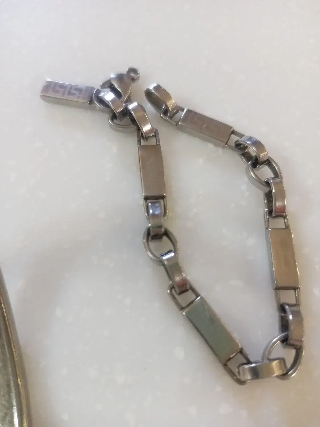 ساعت استیل OMAX اصل قدیمی عتیقه ودستبند  ورساچه|کلکسیون اشیاء عتیقه|شیراز, قدوسی شرقی|دیوار