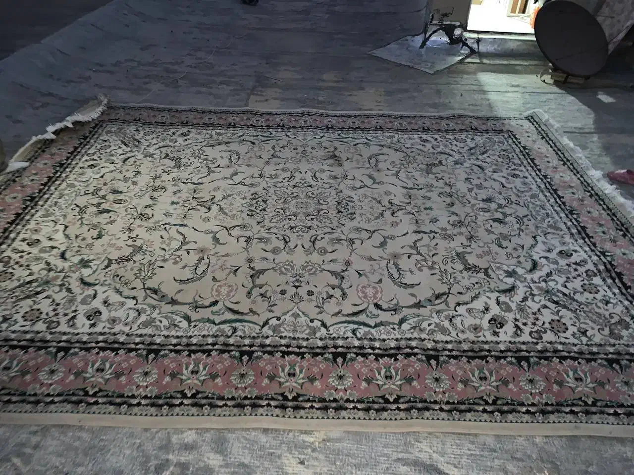 فرش ماشینی در حد نو|فرش|کرمانشاه, |دیوار