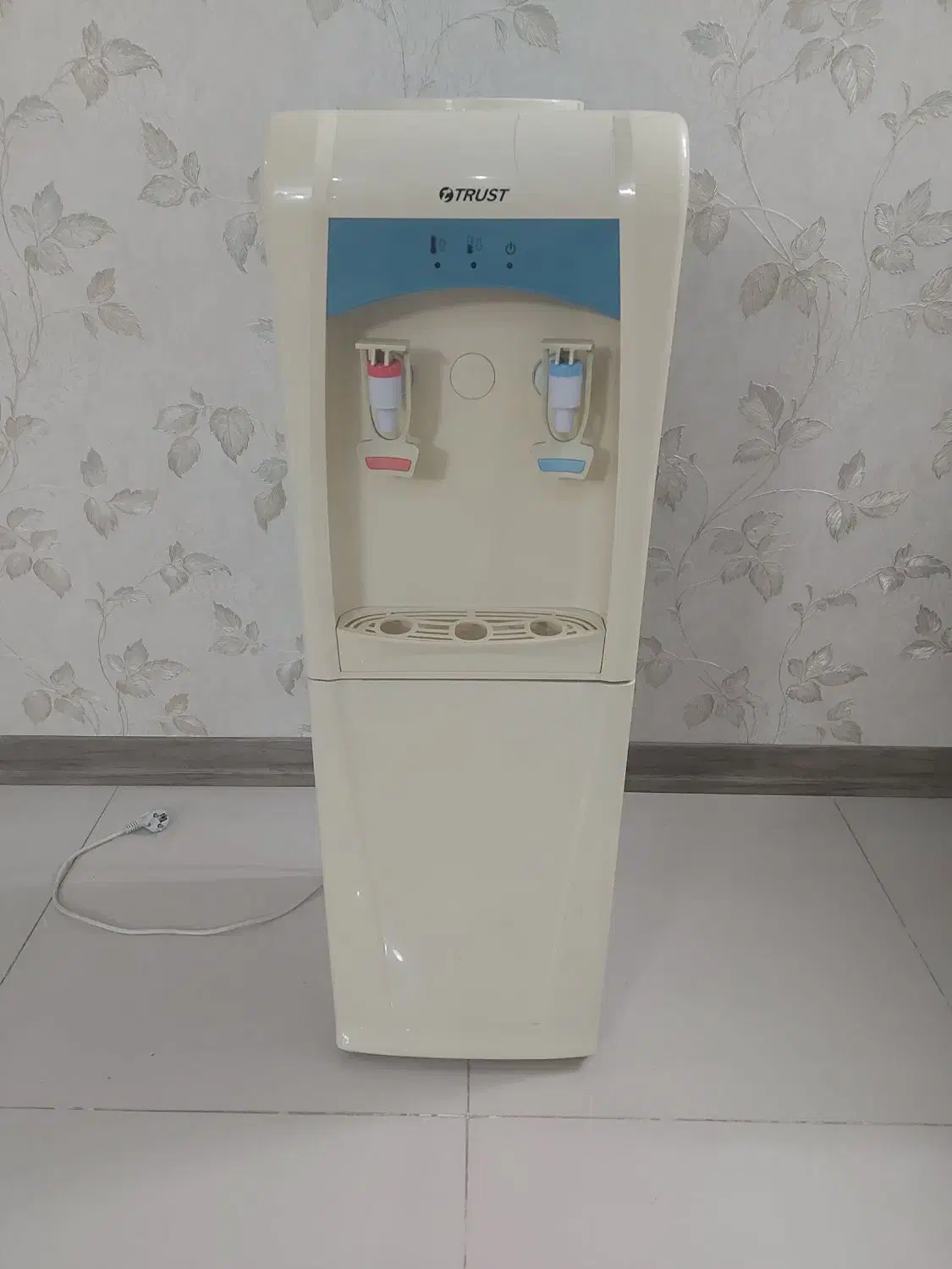 آبسرد کن یخچال دار|آب‌سردکن و تصفیه آب|شیراز, فرهنگ شهر|دیوار