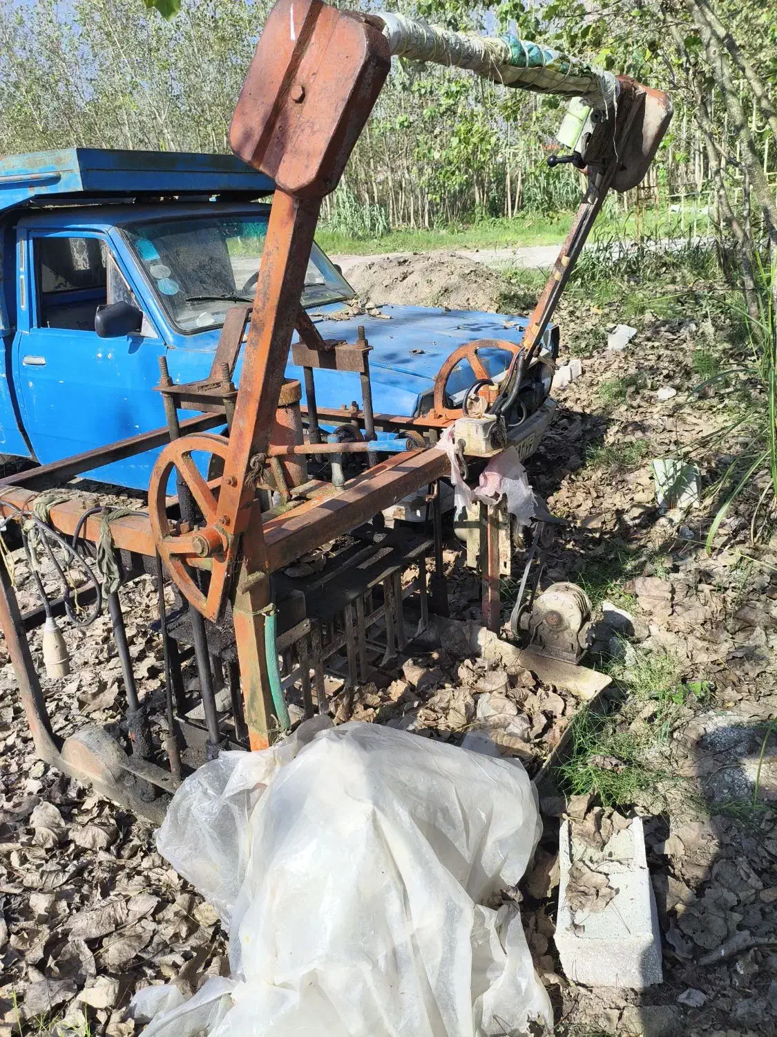 دستگاه بلوک زنی و ماسه گیر|ماشینآلات صنعتی|آستانه اشرفیه, |دیوار