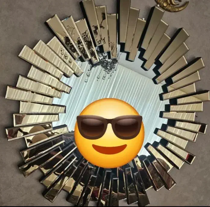 اینه|آینه|زاهدان, |دیوار