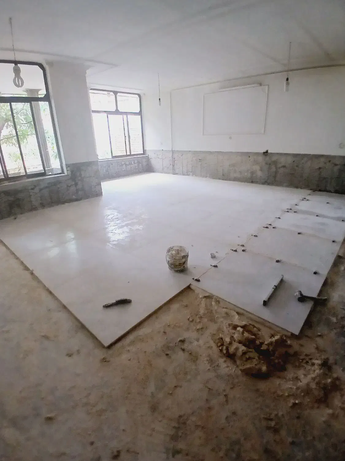 کاشی سرامیک سیمان کاری تیغه چینی بنای|خدمات پیشه و مهارت|شیروان (خراسان), |دیوار