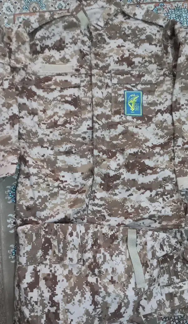 لباس نظامی|لباس|بهارستان, |دیوار