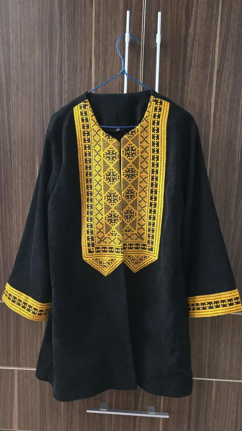 لباس همه در حد نو|لباس|بیجار, |دیوار