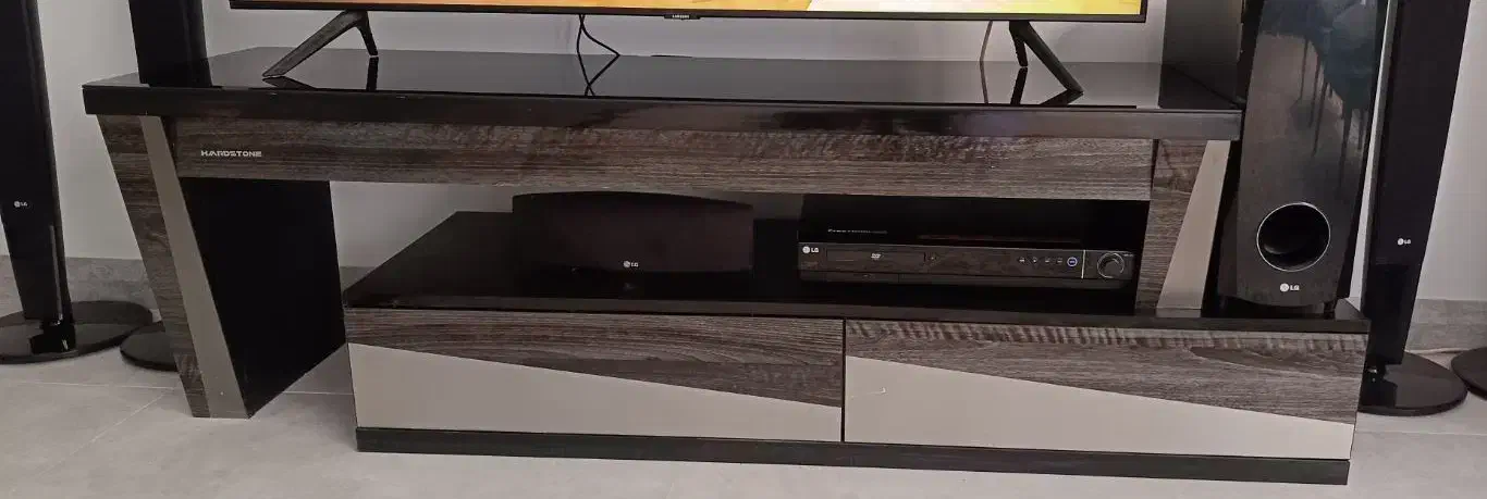 فروش تعدادی وسایل|مبلمان خانگی و میز عسلی|بیرجند, |دیوار