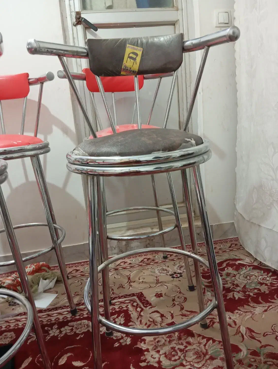 صندلی استیل جلو اپنی|صندلی و نیمکت|مشهد, شهید احمدی روشن|دیوار