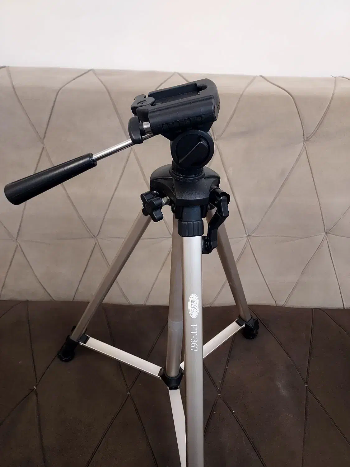 پایه دوربین|دوربین عکاسی و فیلم‌برداری|تهران, قیام|دیوار