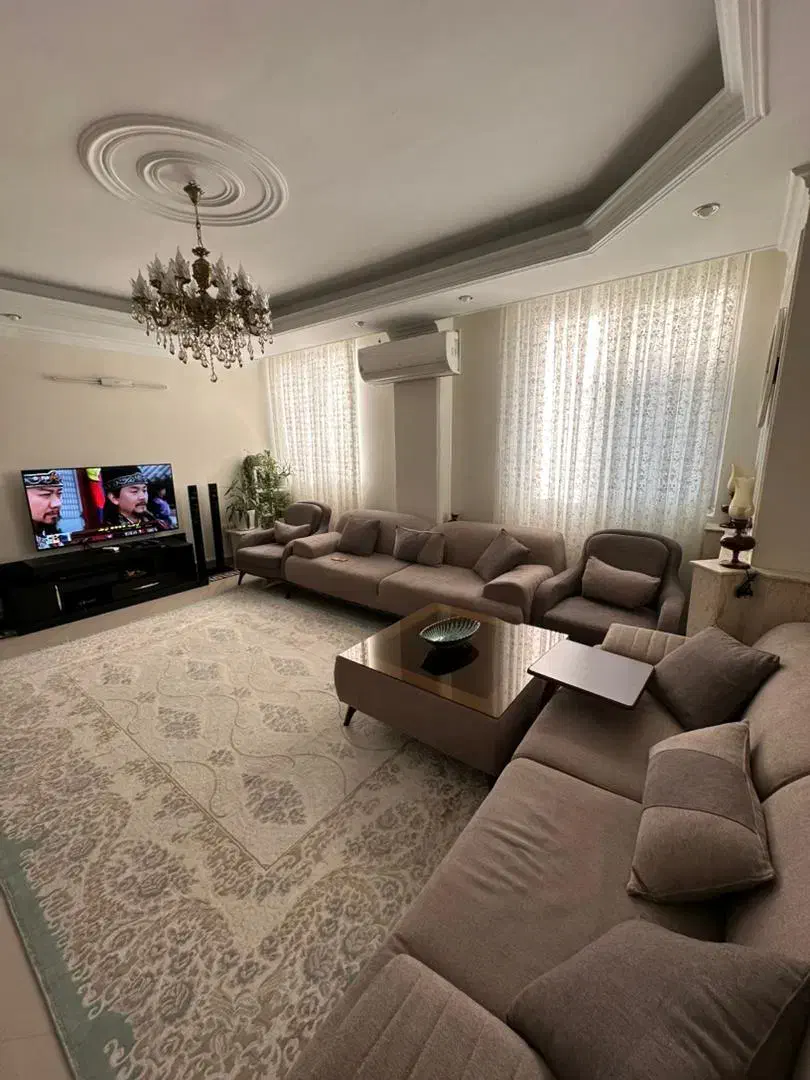 ۷۸متر /سالن پرده خور /بلوار اصلی