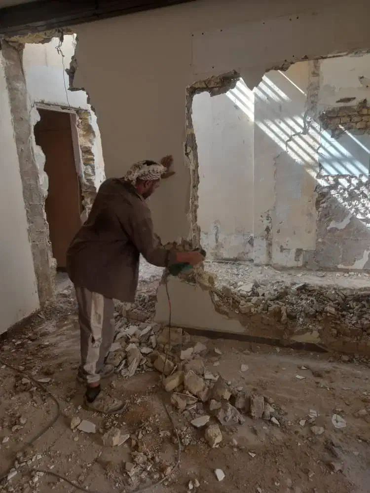 تخریب کاری وتعمیر کاری کاشی کاری|خدمات پیشه و مهارت|اهواز, اسلام آباد غربی|دیوار