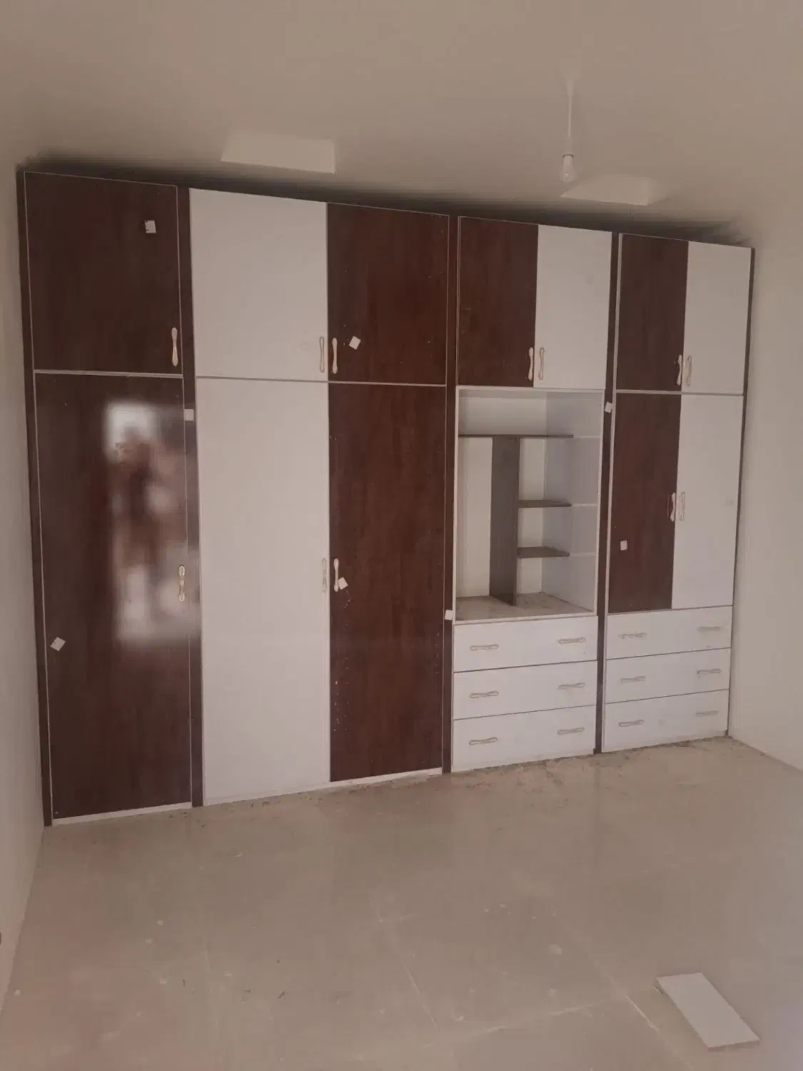 نصاب هود و گاز و نصب کابینت و کمد دیواری سینک|خدمات پیشه و مهارت|زاهدان, |دیوار