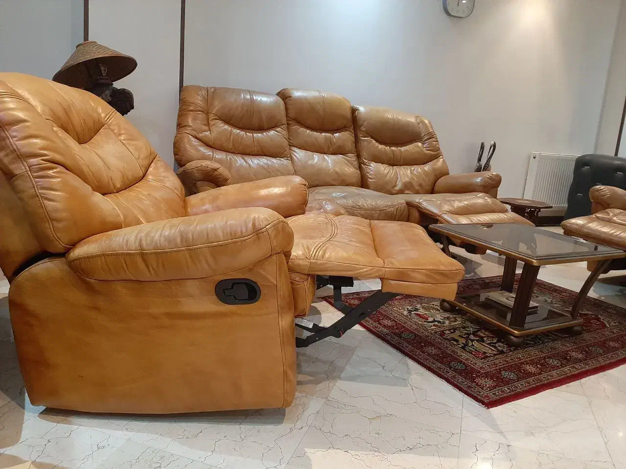 مبل ریلکسی تمام چرم طبیعی وارداتی|مبلمان خانگی و میز عسلی|تهران, پونک|دیوار