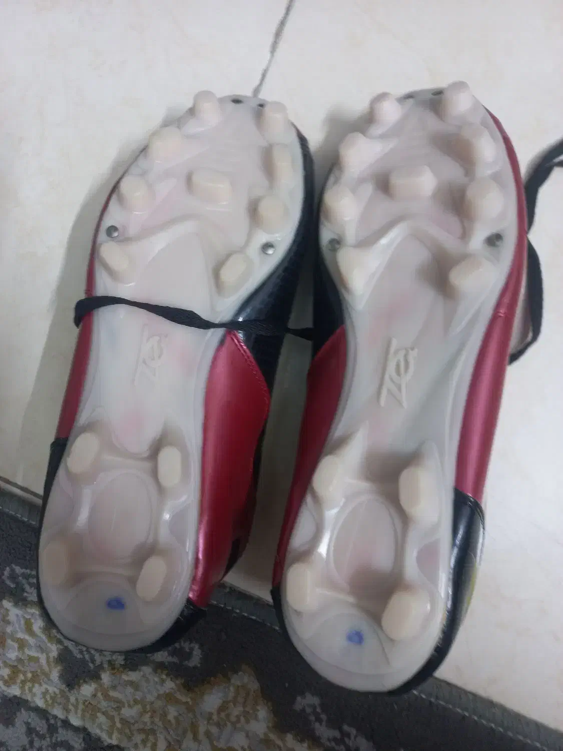 کفش فوتبال برای چمن مصنوعی|کیف، کفش، کمربند|اسلامشهر, شهرک مفیدی|دیوار