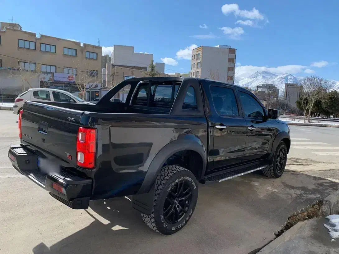 kmc t8|خودرو سواری و وانت|همدان, |دیوار