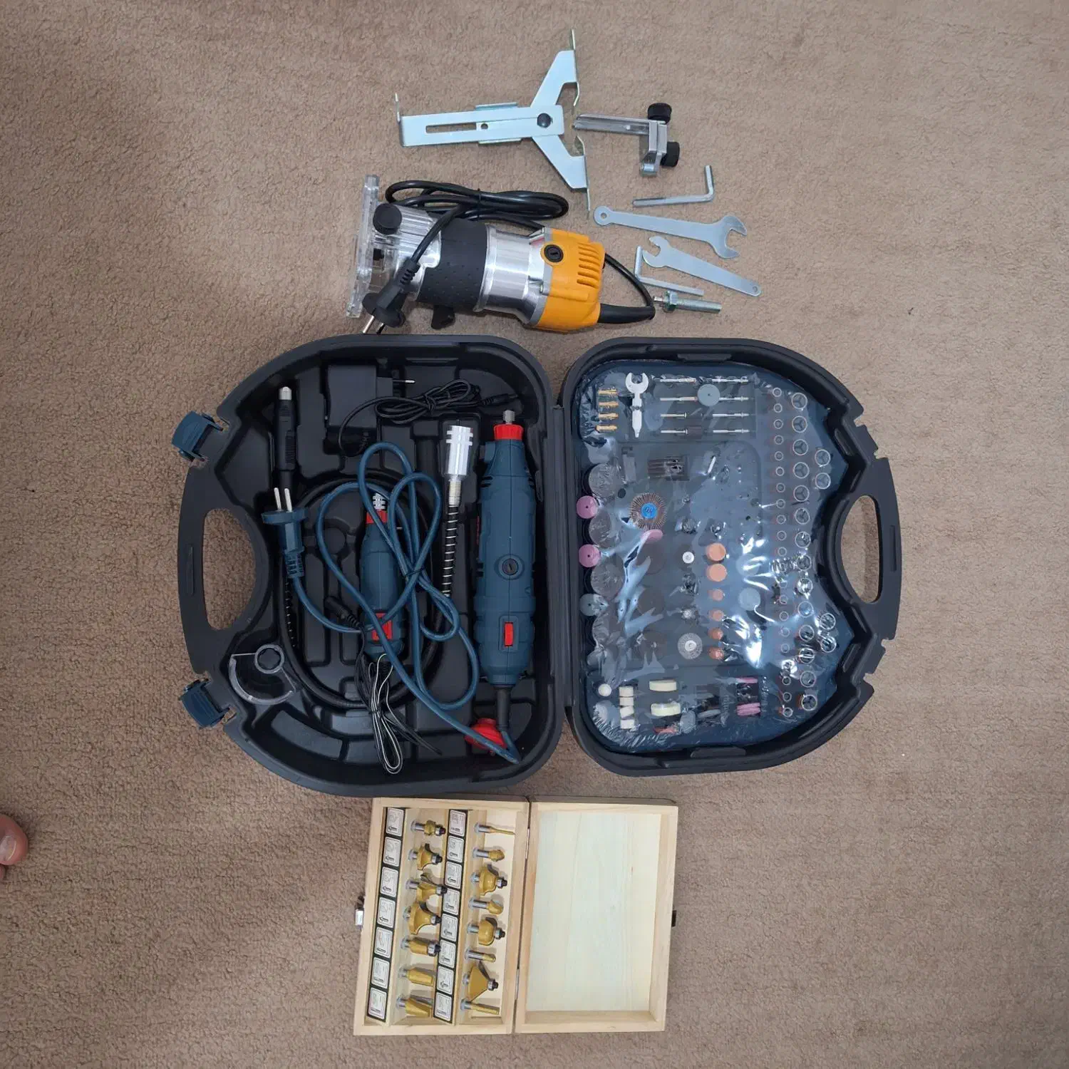 اور فلزو و مینیاتوری دوعددی|ابزارآلات|صفادشت, |دیوار