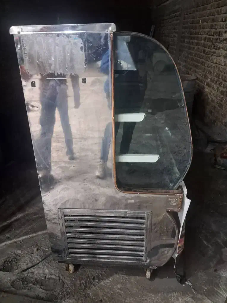 فروش یخچال فریزر ویترینی|فروشگاه و مغازه|شیراز, سلطان آباد|دیوار