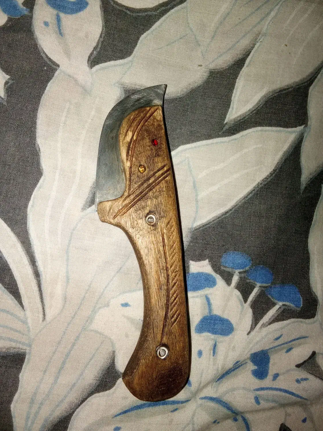 چاقو|کوهنوردی و کمپینگ|نیشابور, ۲۲ بهمن|دیوار