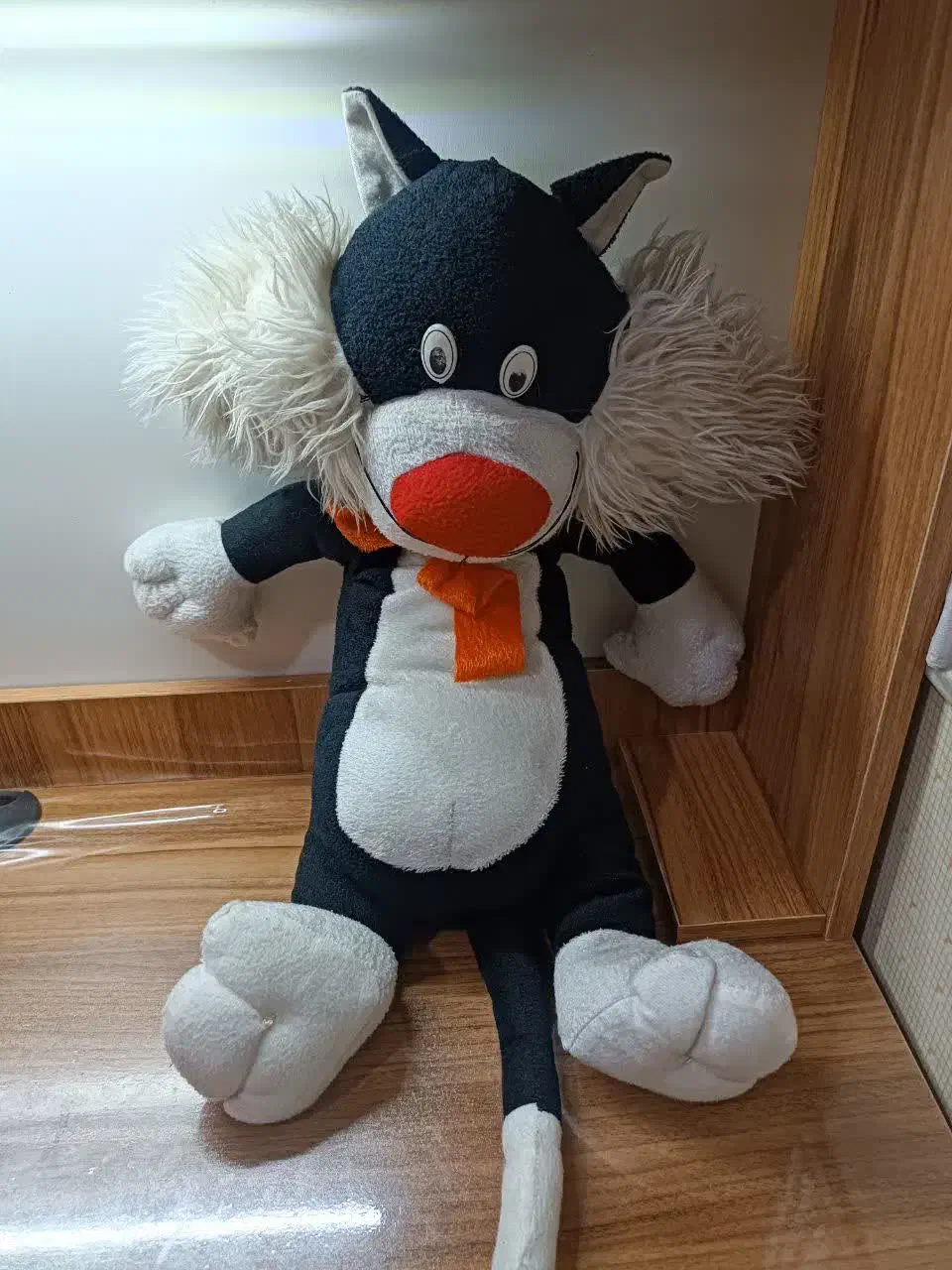 تعدادی عروسک بفروش میرسد|اسباب‌بازی بچه|قم, قلعه کامکار|دیوار