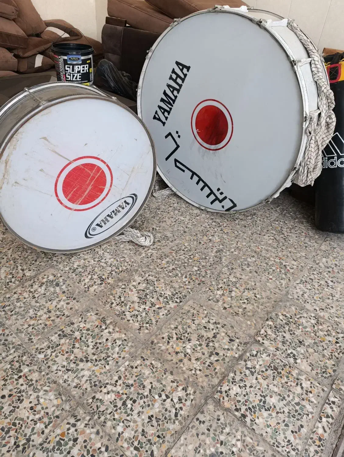 طبل|درام و پرکاشن|شاهین‌شهر, فیض|دیوار