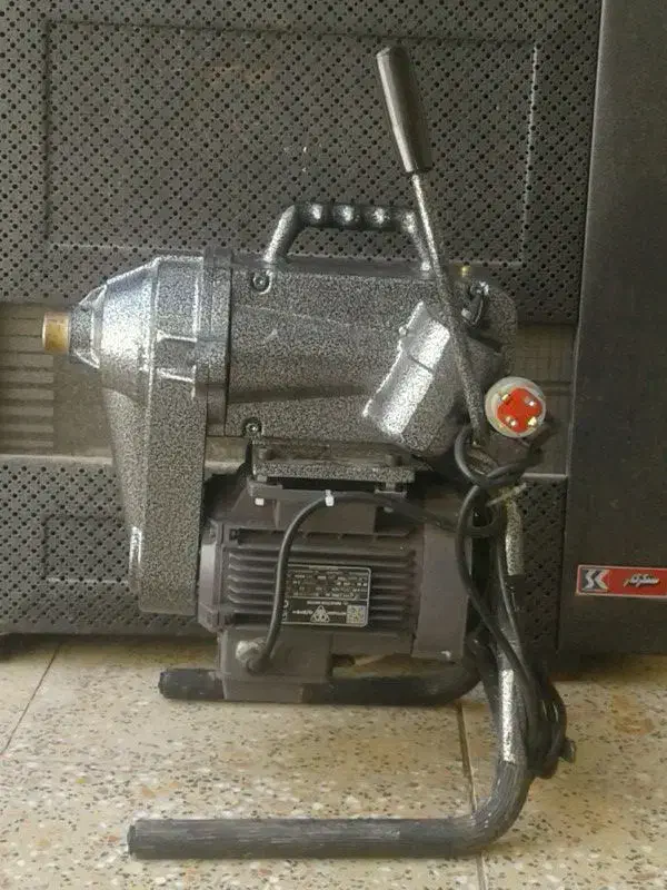 لوله بازکنی وچاه بازکن زارع فنرزنی ورفع بو منصفانه|خدمات پیشه و مهارت|یزد, |دیوار