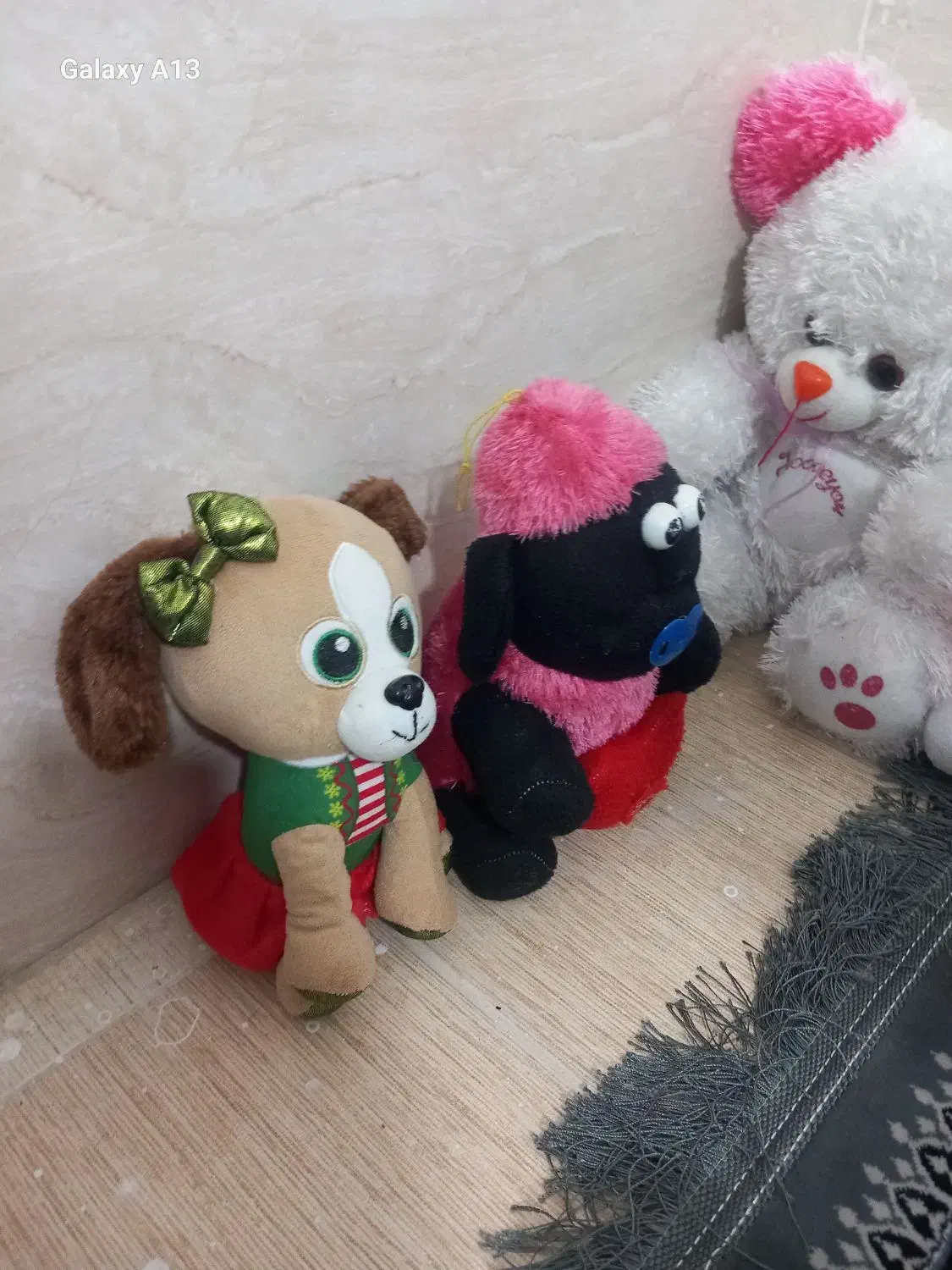 عروسک|اسباب‌بازی بچه|قم, الغدیر|دیوار