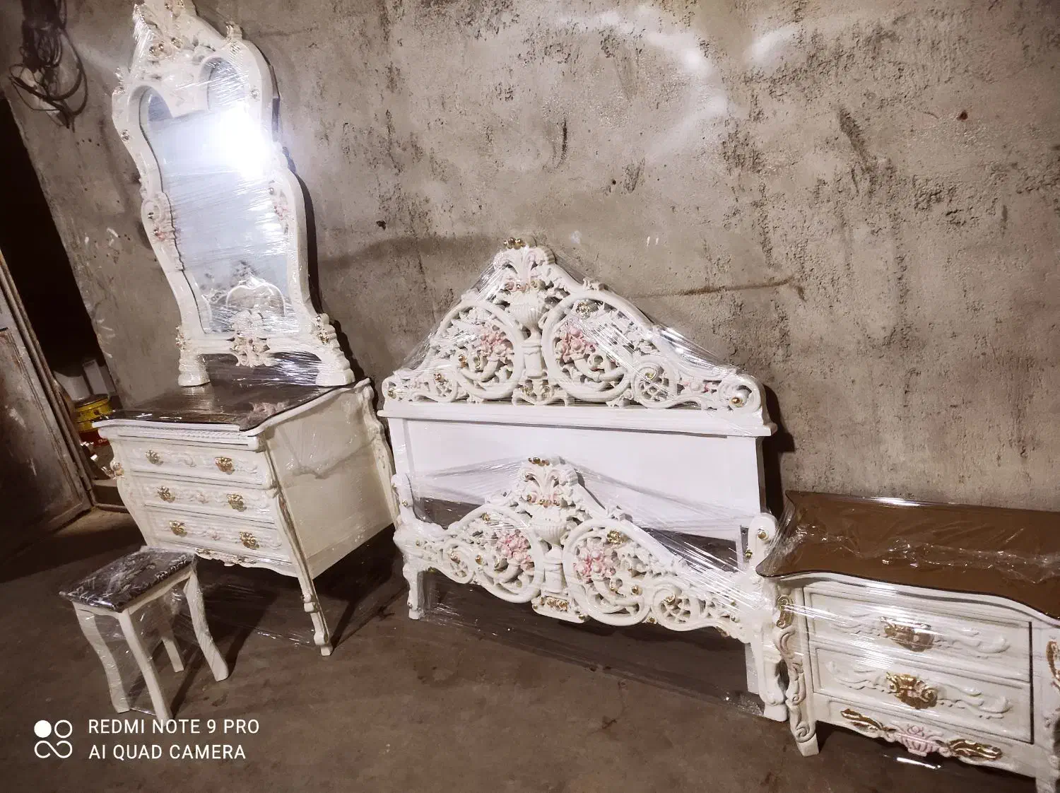 سرویس خواب سلطنتی 120|تخت و سرویس خواب|تهران, یافت آباد جنوبی|دیوار