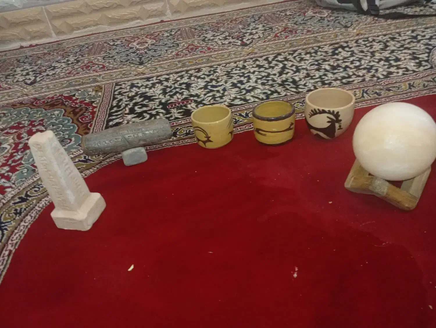 منشور کوروش و لیوان و ماه به علاوه ماه و ریسه|صنایع دستی و سایر لوازم تزئینی|شوشتر, |دیوار