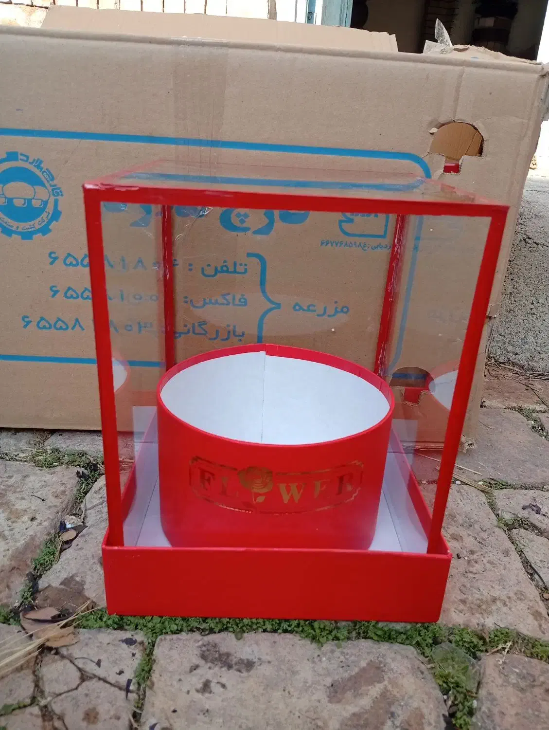 باکس شیشه ای برای گل|گل مصنوعی|حمیدیا, |دیوار