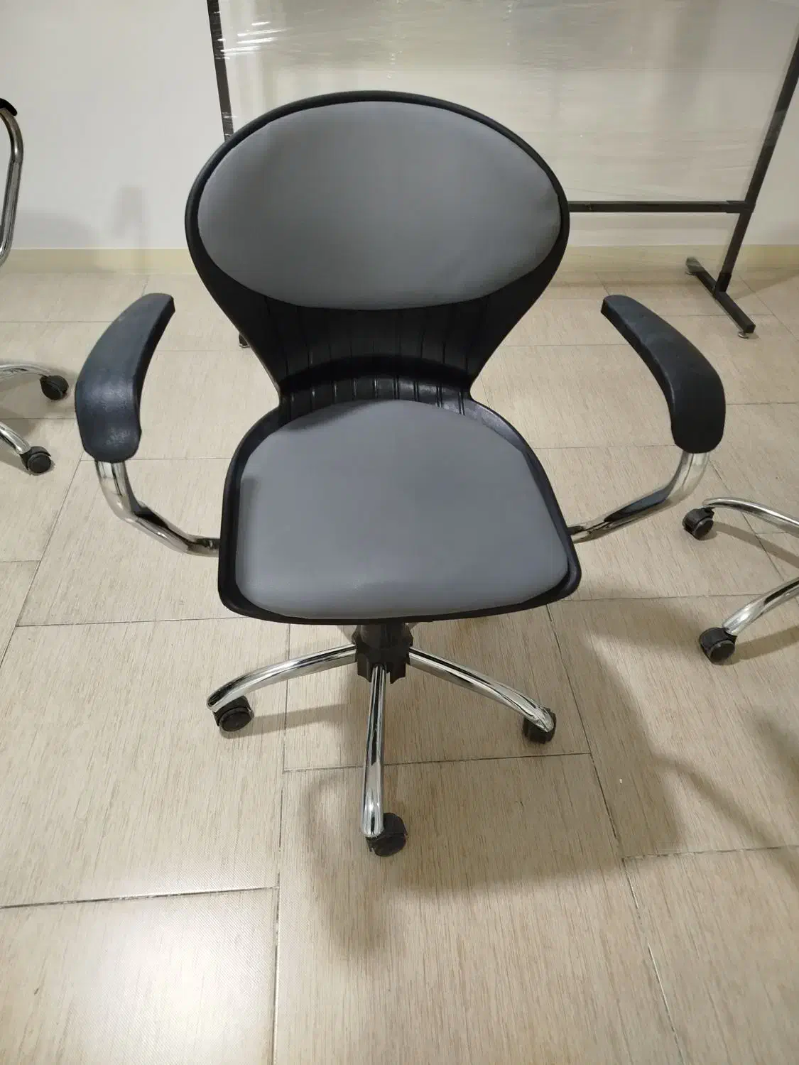 صندلی آموزشگاهی ثابت و چرخدار|صندلی و نیمکت|فردیس, فردیس|دیوار