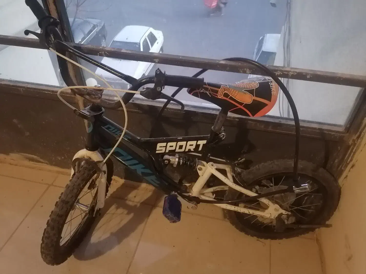 دوچرخه16|دوچرخه، اسکیت، اسکوتر|پرند, فاز ۶|دیوار