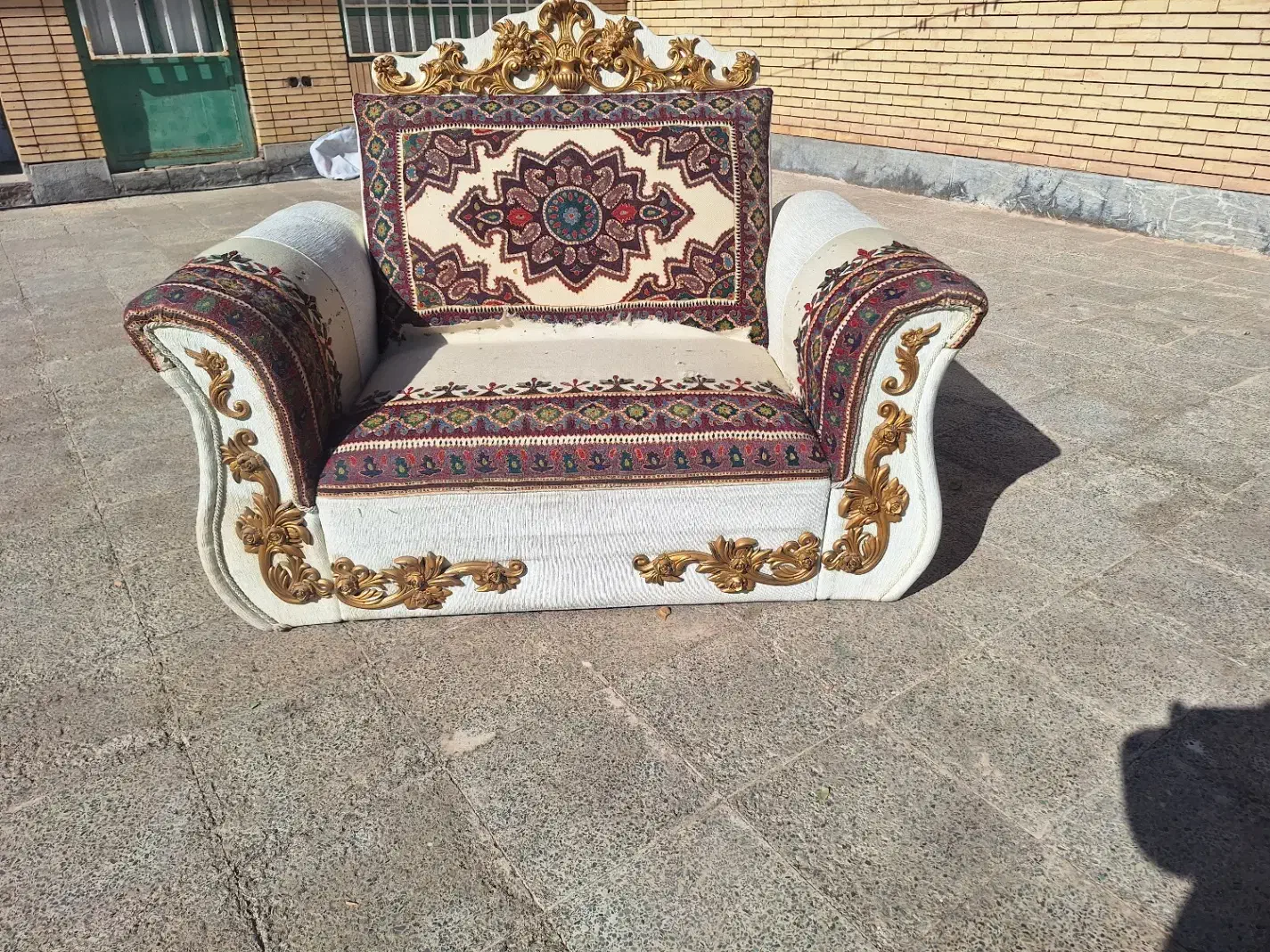 یک عددمبل|مبلمان خانگی و میز عسلی|رفسنجان, |دیوار