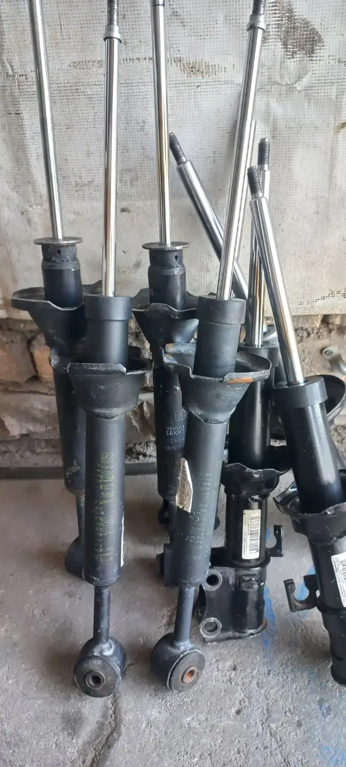 کمک پراید عقب جلو زیر صفری|قطعات یدکی و لوازم جانبی|قم, علی آباد سعدگان|دیوار