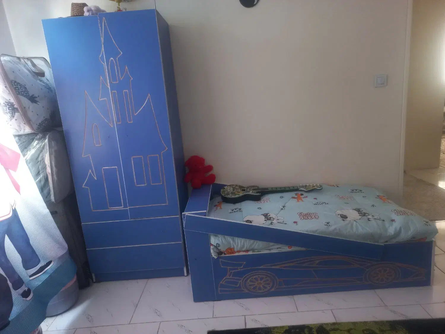 تخت کمد و نوجوان|تخت و سرویس خواب|رودهن, |دیوار