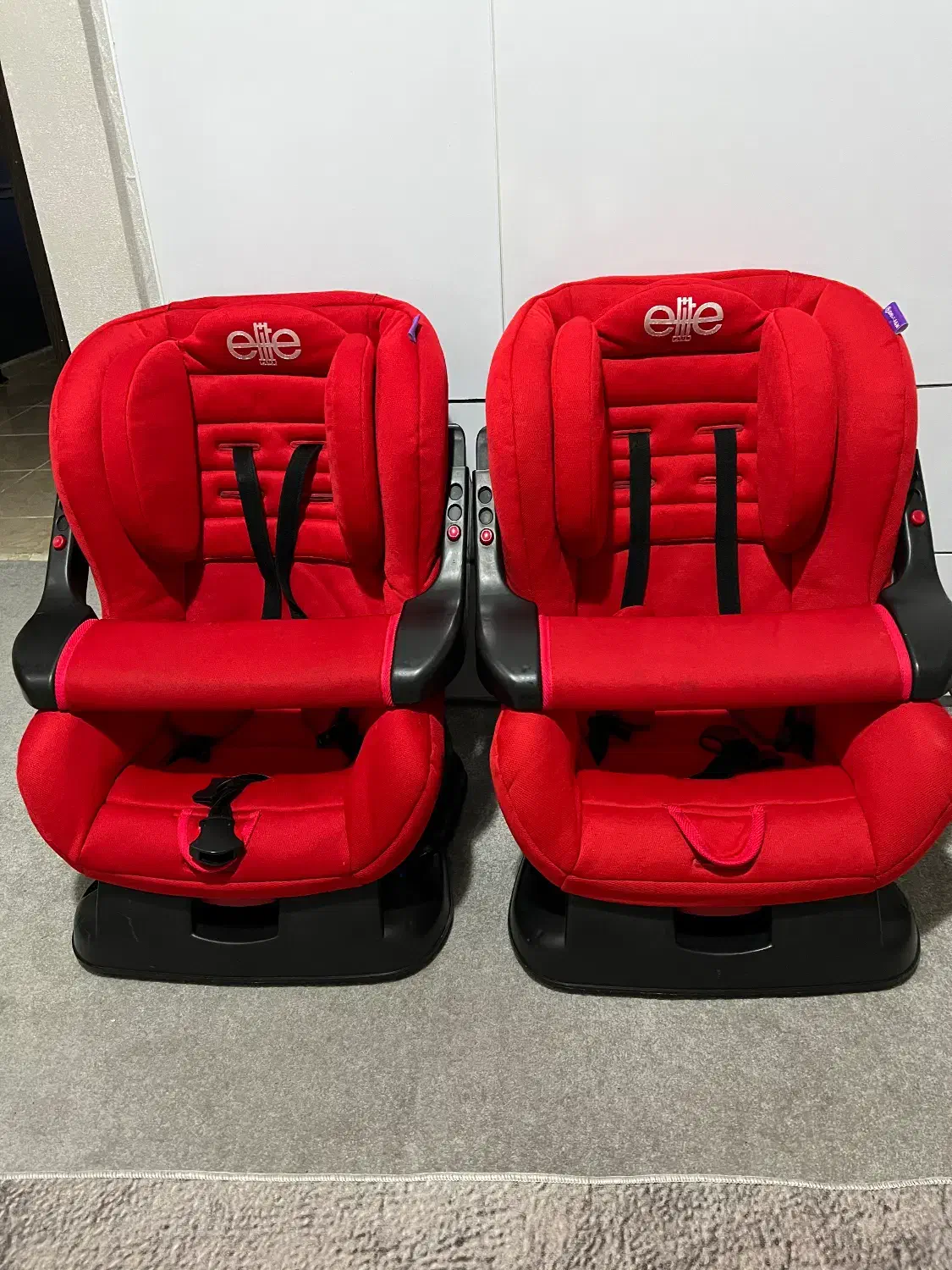 صندلی خودرو کودک دلیجان|تخت و صندلی بچه|صدرا-فارس, باغشهر گلبهار صدرا|دیوار