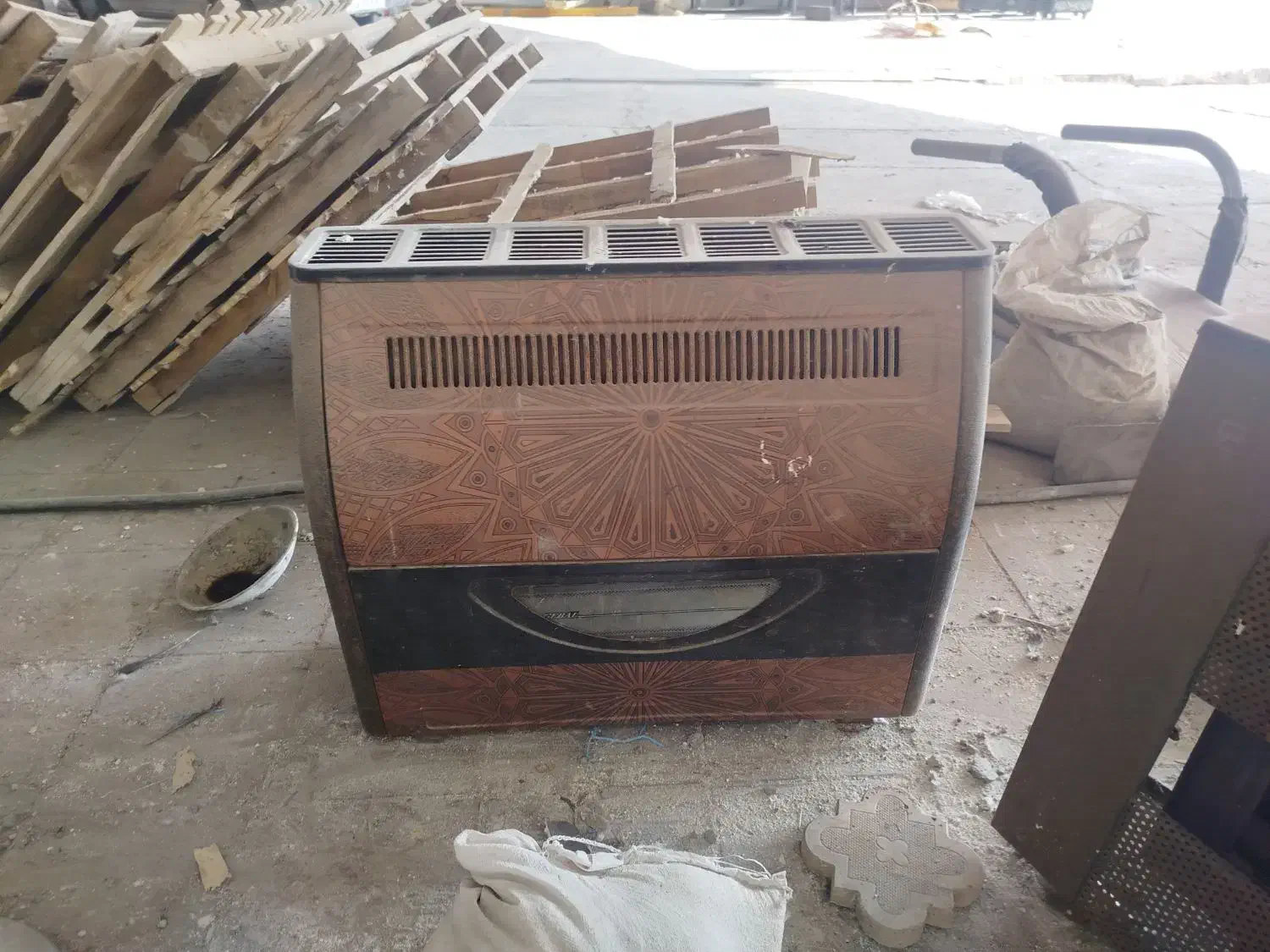 بخاری گازی یک و نیم|بخاری، هیتر، شومینه|ازنا, |دیوار