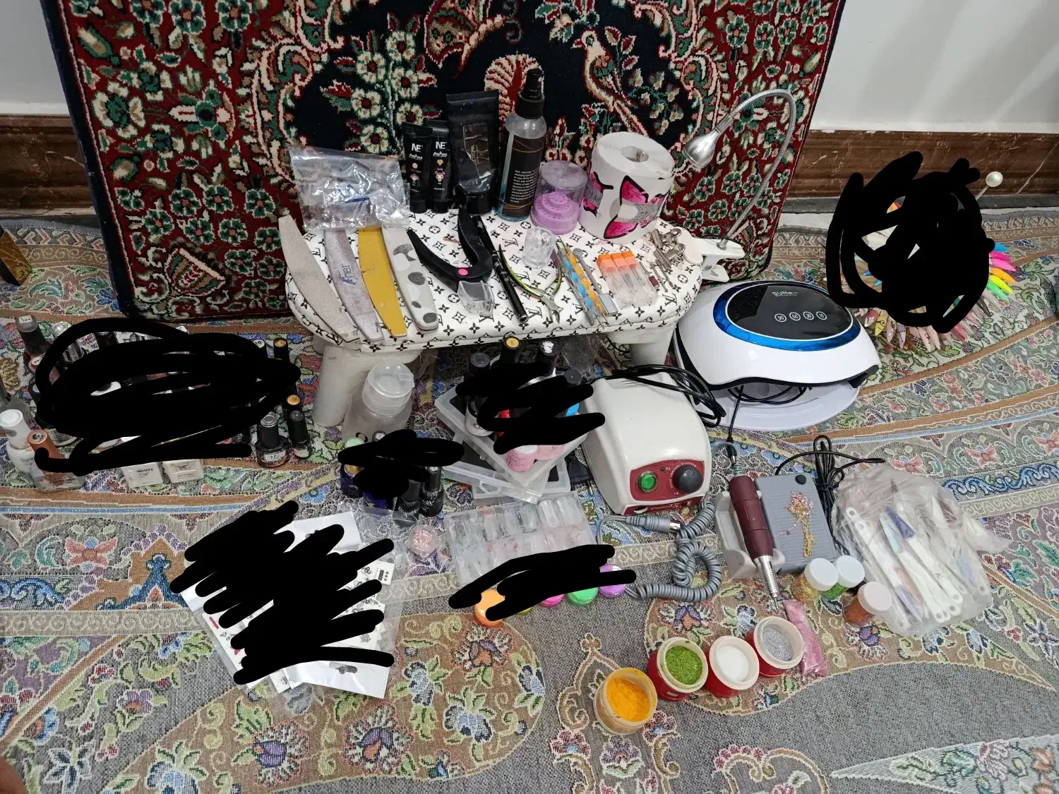 وسایل کاشت ناخن درحدنوفقدبرای یادگیراستفاده شدن|آرایشگاه و سالن‌های زیبایی|کرمان, |دیوار