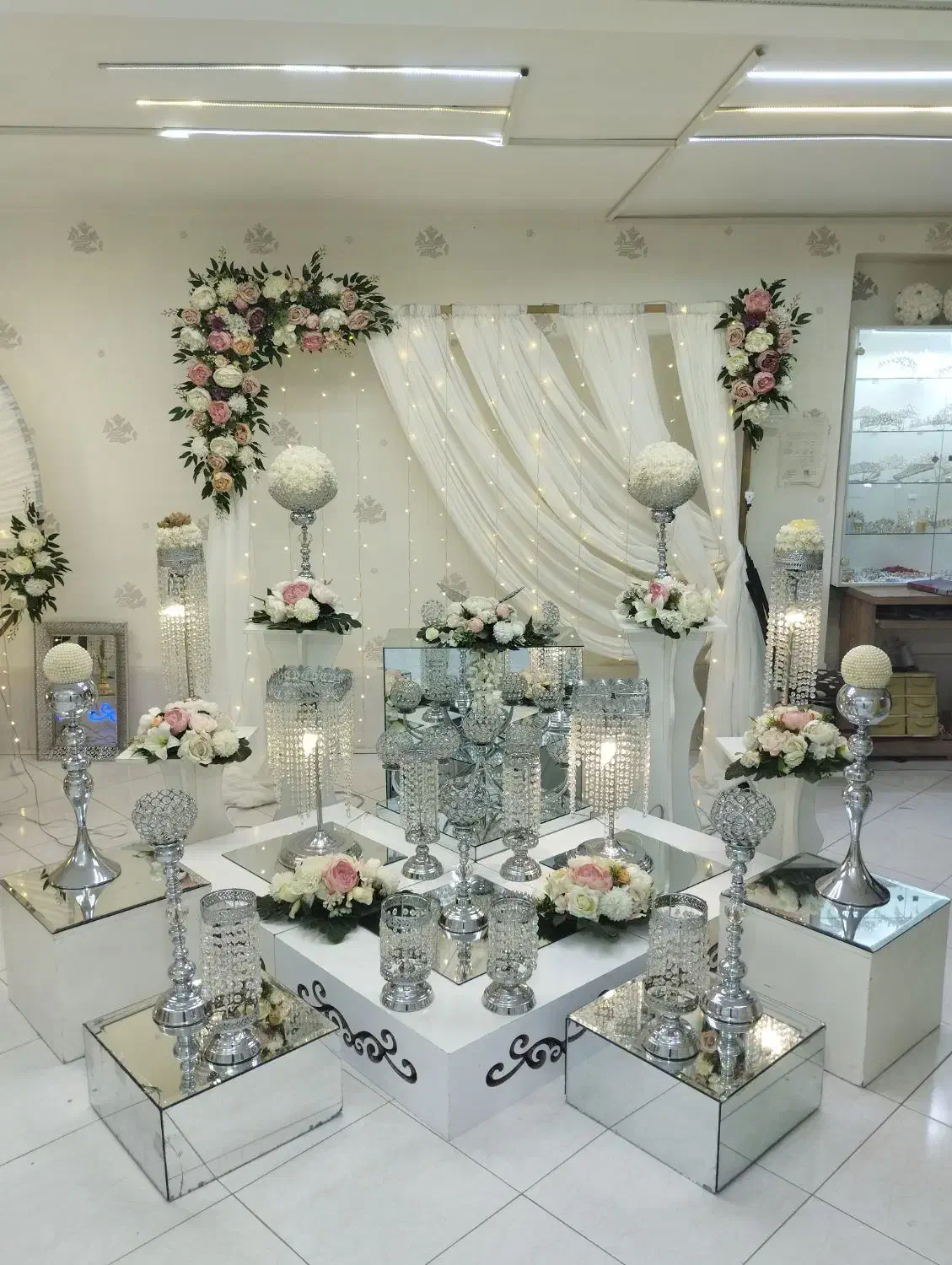 فروش لوازم مزون مجلسی عروس وسفره عقد'تک وعمده|لباس|سبزوار, قائم|دیوار