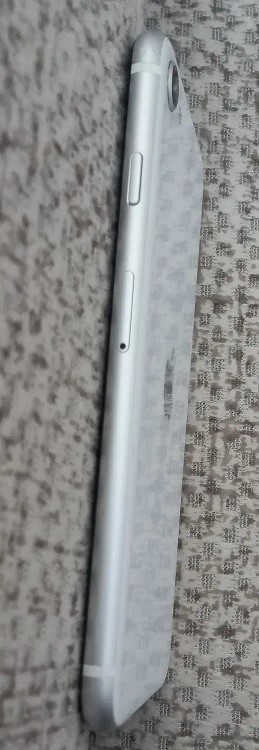 گوشی آیفون SE2020 بدون بازشدگی|موبایل|تهران, مختاری|دیوار