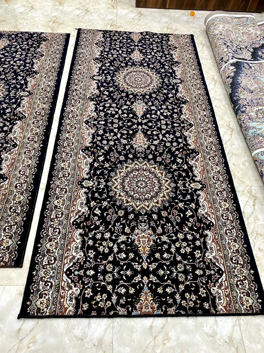 دوتخته کناره فرش ماشینی|فرش|کرج, محمد آباد|دیوار