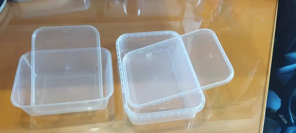 ظرف پلاستیکی در دو سایز مختلف|ظروف نگهدارنده، پلاستیکی، یکبارمصرف|فردیس, شهرک ارم|دیوار