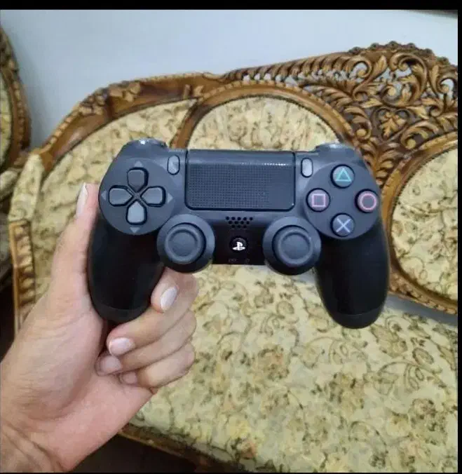 دسته ps4 اورجینال اصلی سر کارتونی در حد نو|کنسول، بازی ویدئویی و آنلاین|کرج, کارخانه قند|دیوار