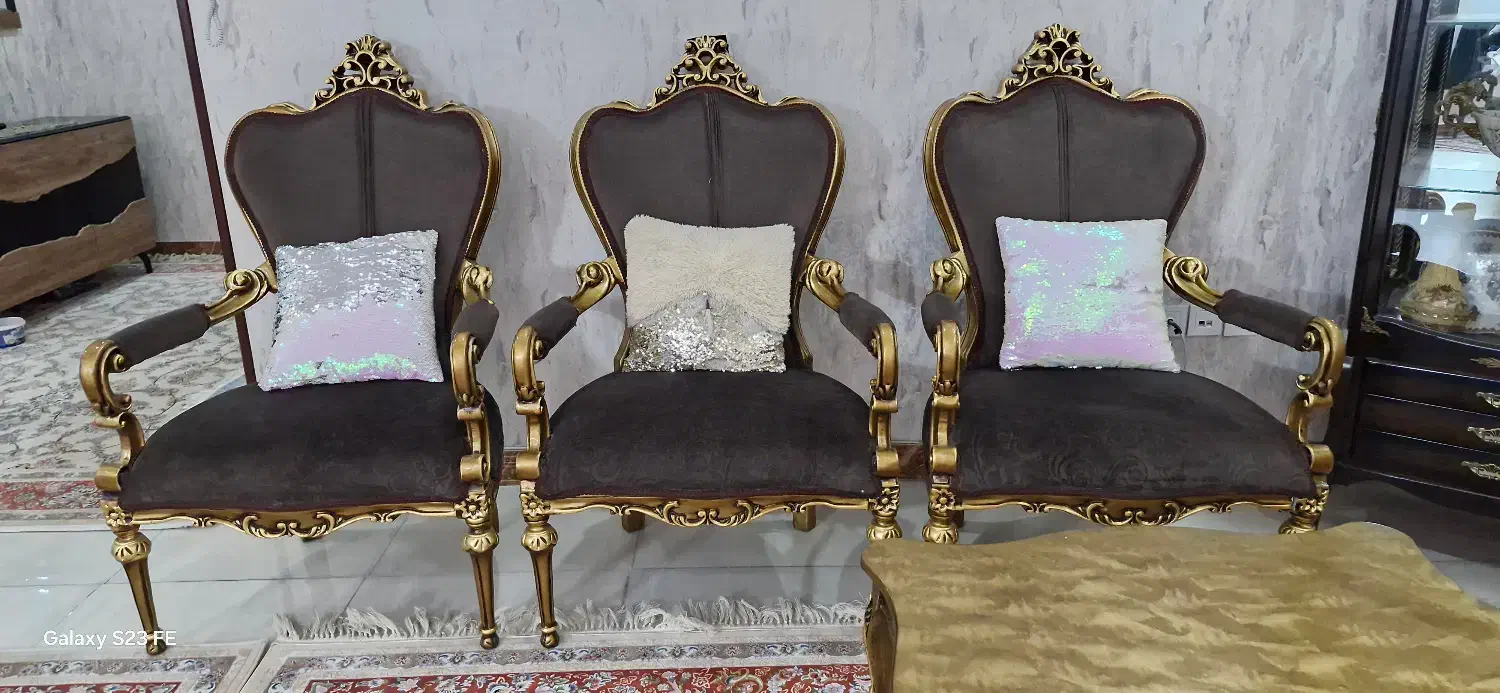 مبل  کلاسیک چوب راش فرانسه|مبلمان خانگی و میز عسلی|باقرشهر, |دیوار