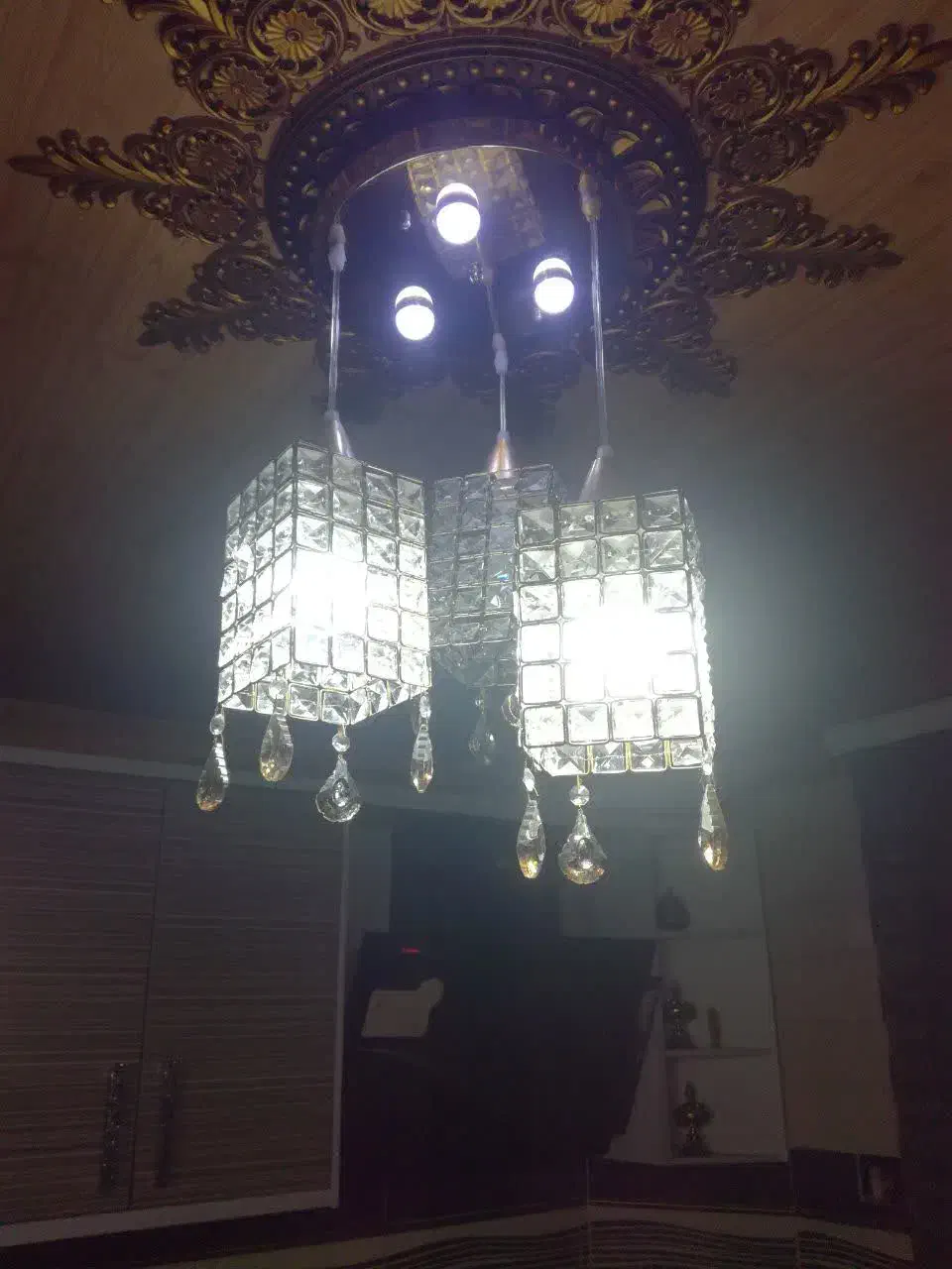 لوسترآشپزخان|لوستر و چراغ آویز|اسلام‌شهر, شهرک واوان|دیوار