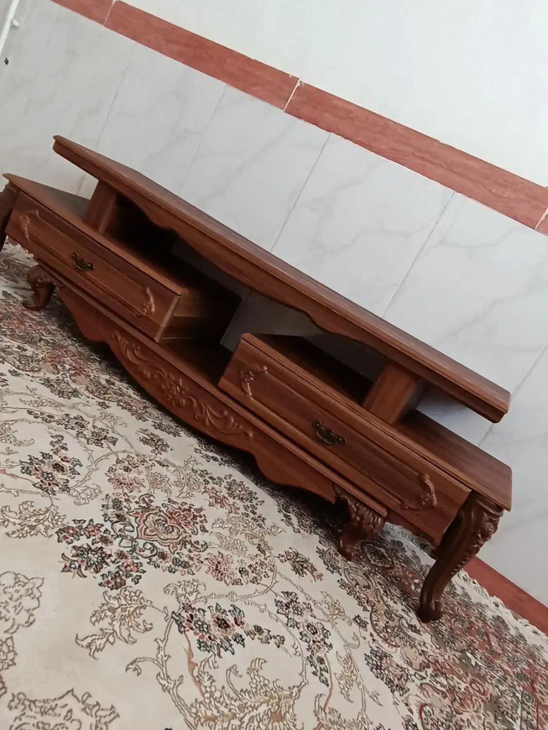 زیر میزی تلویزیونی|میز تلویزیون|روانسر, |دیوار