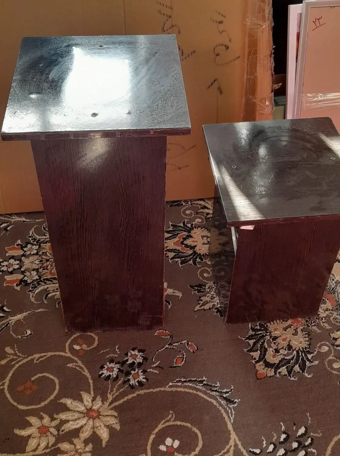 صندلی چوبی|صندلی و نیمکت|خواف, |دیوار