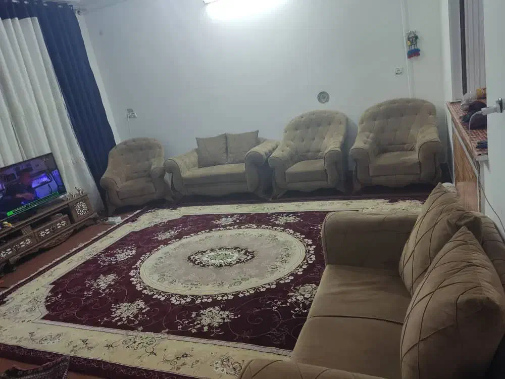 مبل هفت نفره|مبلمان خانگی و میز عسلی|شیراز, کوشک میدان|دیوار